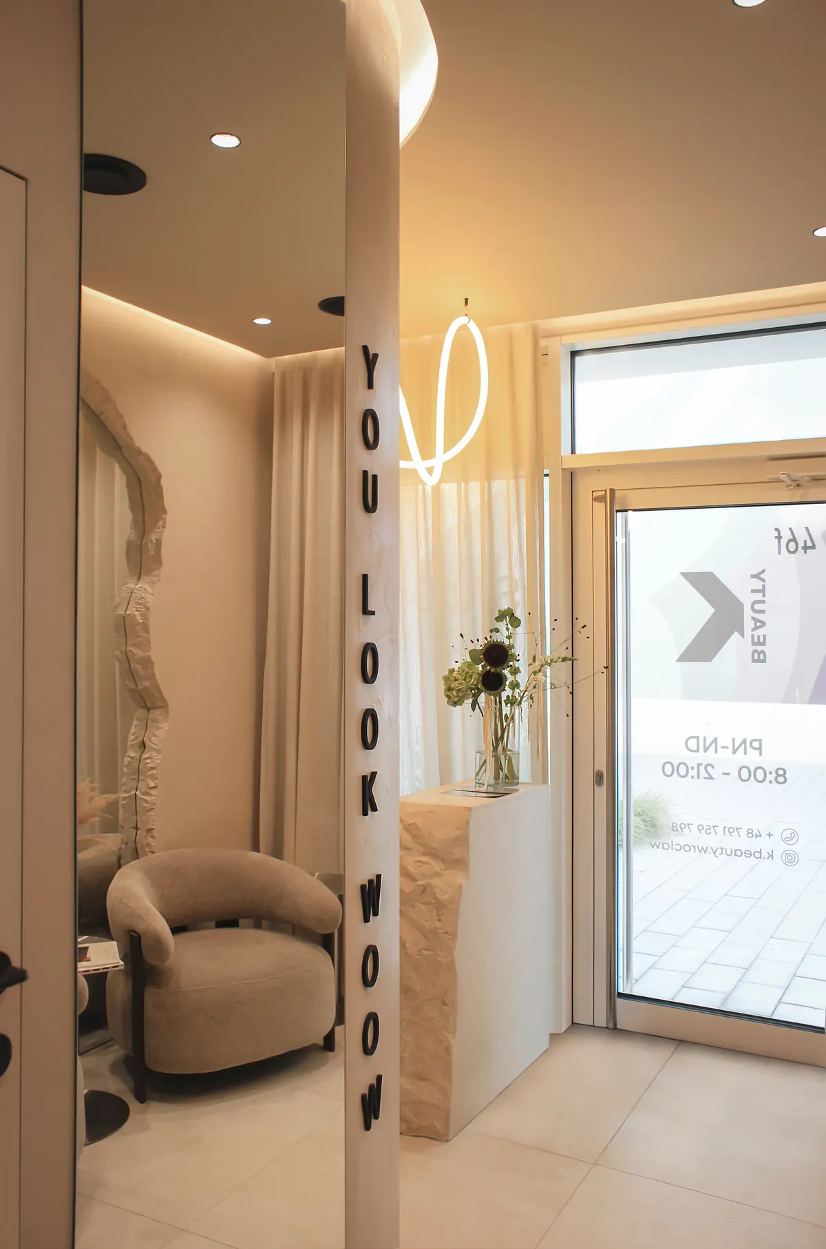 K.Beauty salon interior in Wrocław, photo 3