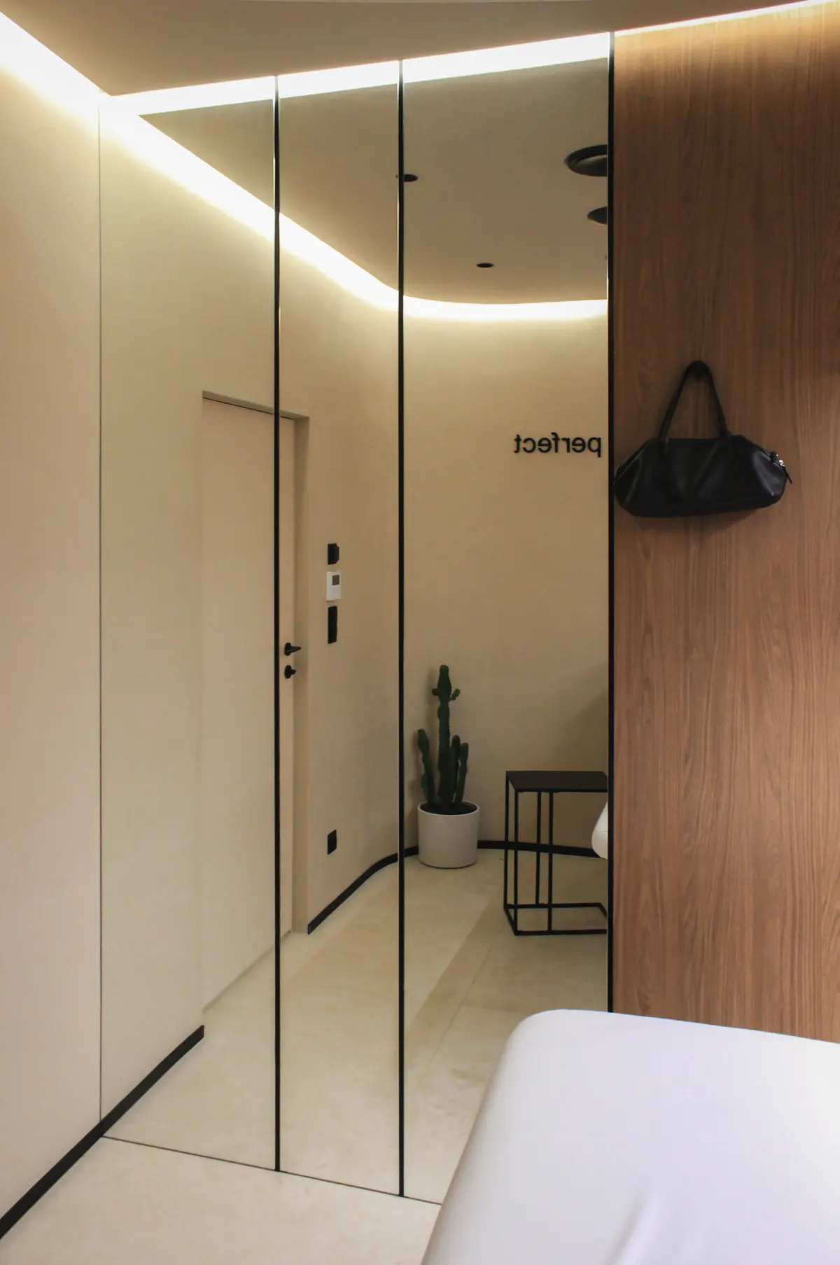 K.Beauty salon interior in Wrocław, photo 12